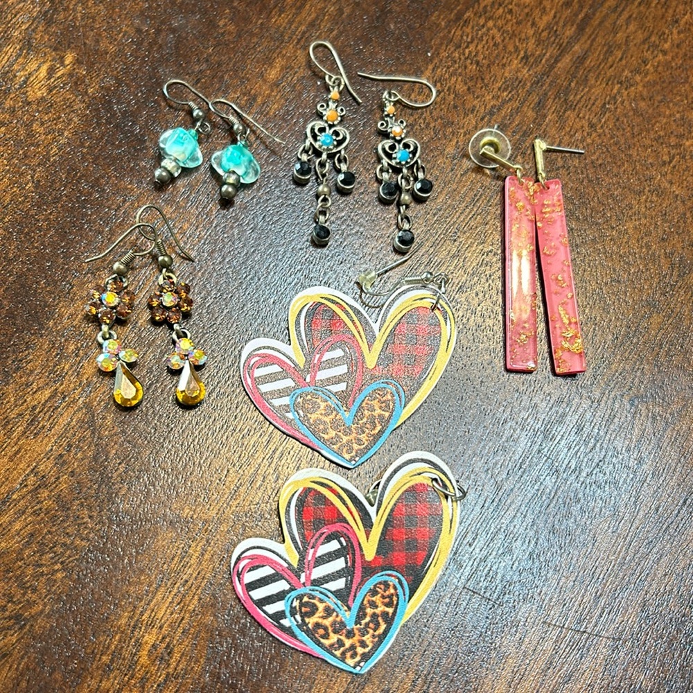 SALE!! Set of 5 Costume Jewelry Dangle Earrings